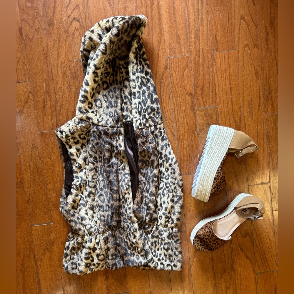 Leopard vest cover up super soft size Large $48 (wedges NOT included)
